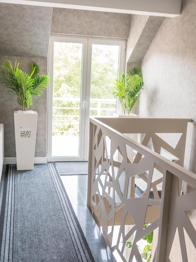 Mrcajevci A Klub Apartmani المظهر الخارجي الصورة