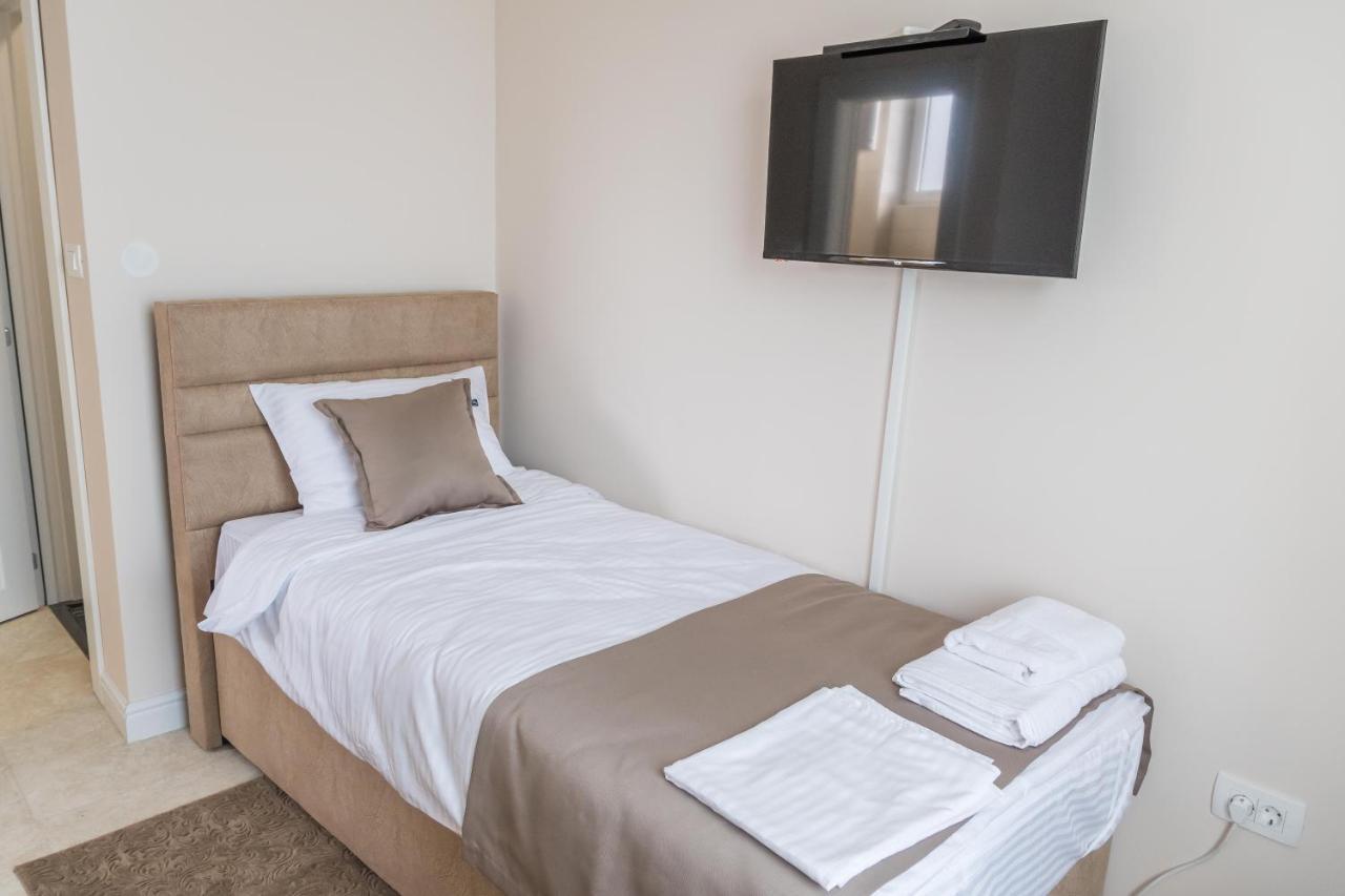 Mrcajevci A Klub Apartmani المظهر الخارجي الصورة